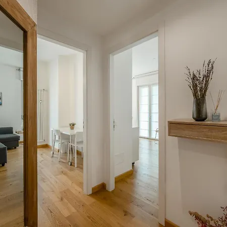 Favola House Isola Apartment Mailand