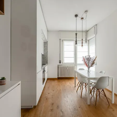 Favola House Isola Apartment Mailand