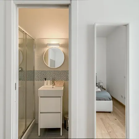 Apartment Favola House Isola Mailand