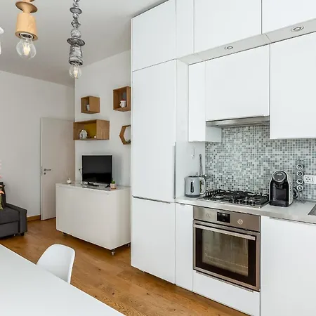 Apartment Favola House Isola Mailand